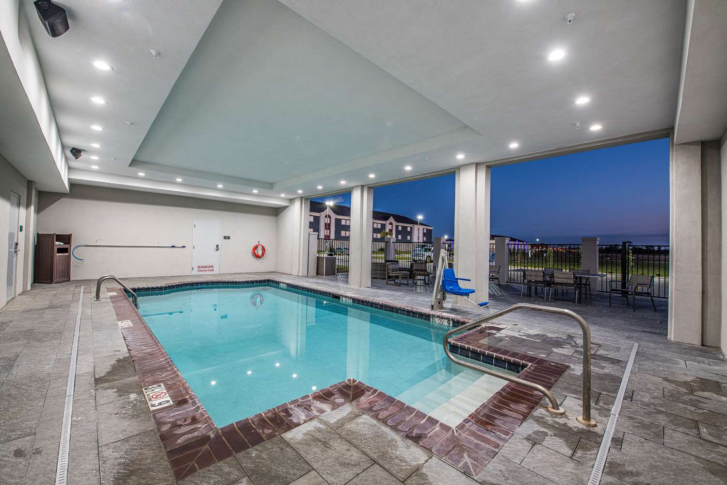 doubletree by hilton sulphur lake charles