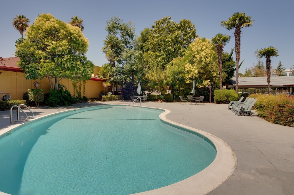 Vagabond Inn Sunnyvale,Santa Clara>>San Jose,2 star