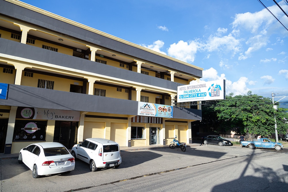 hotel internacional palmerola
