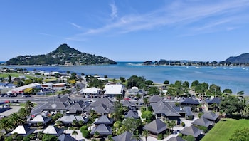 pacific harbour villas