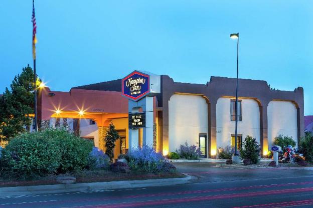 hampton inn taos