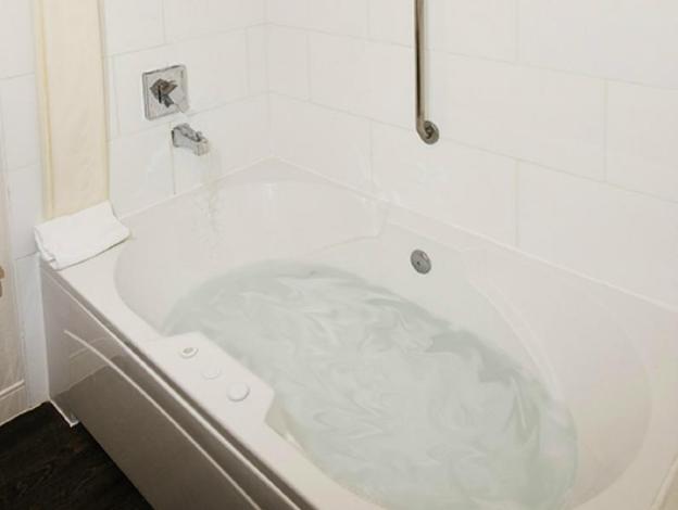 hampton inn taos