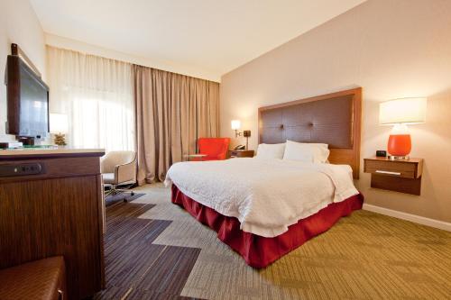 hampton inn taos