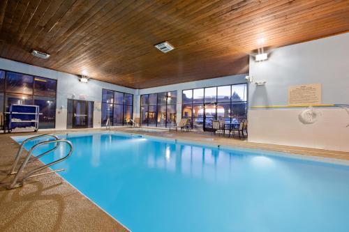 hampton inn taos