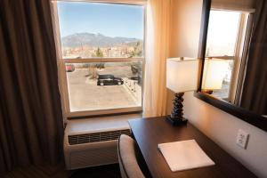 hampton inn taos