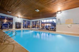 hampton inn taos