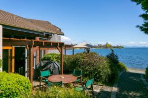 cascades lakefront motel