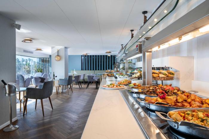 crowne plaza tel aviv beach by ihg