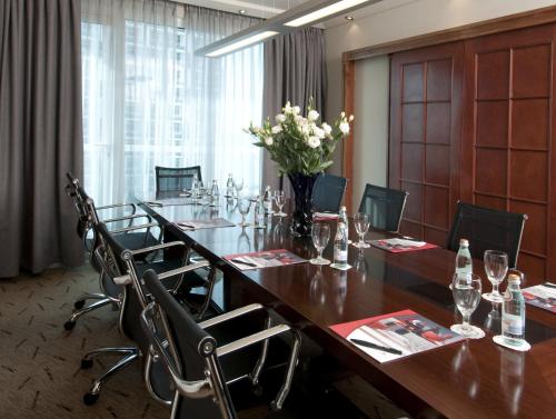 crowne plaza tel aviv beach by ihg