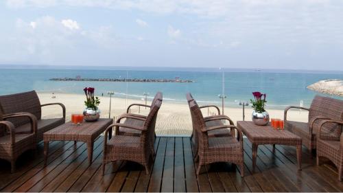 crowne plaza tel aviv beach by ihg