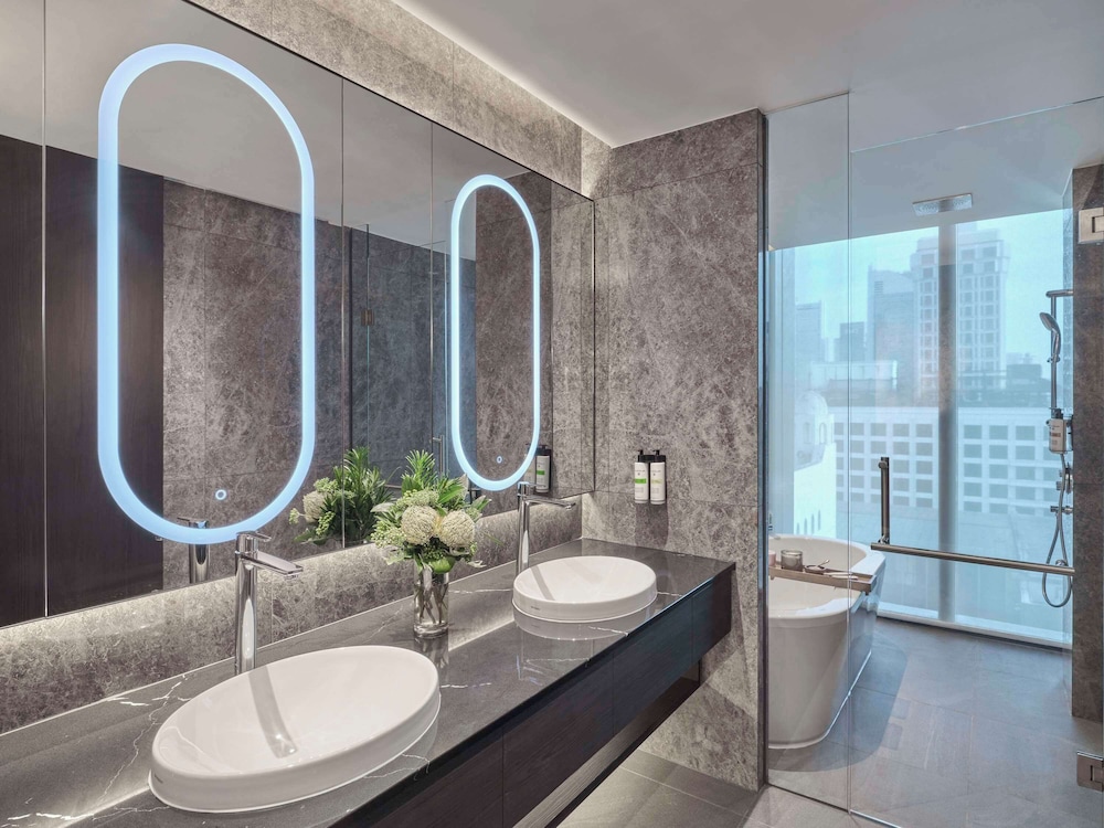 pullman singapore hill street