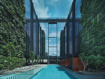 pullman singapore hill street