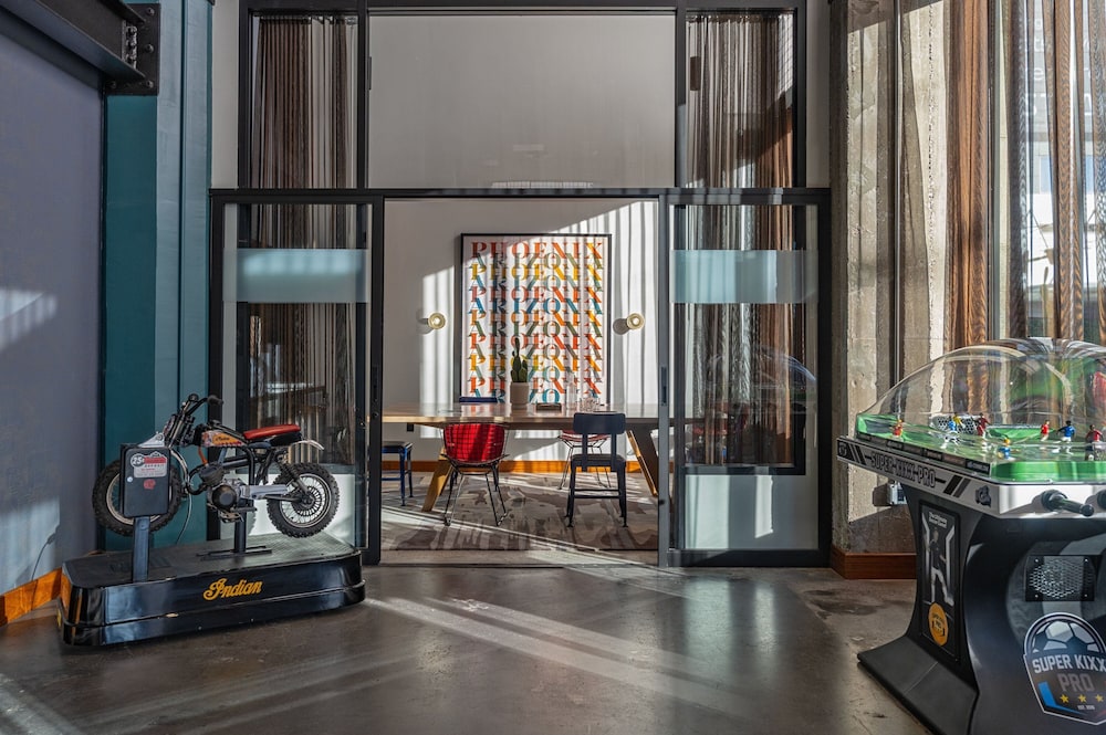 moxy phoenix downtown