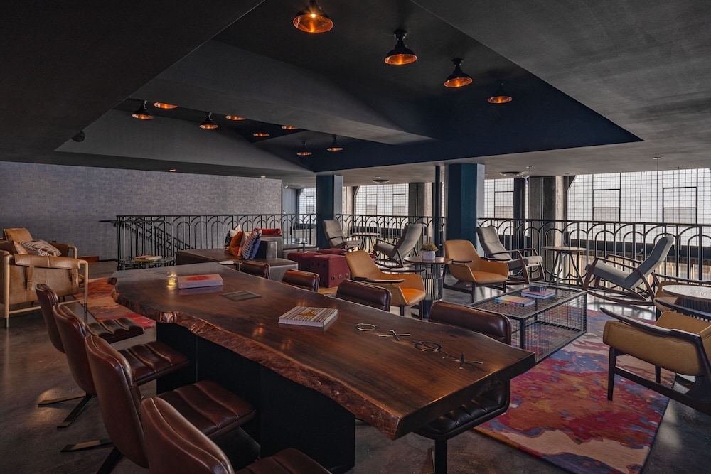 moxy phoenix downtown