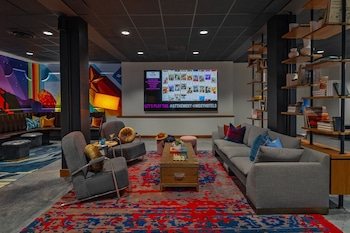 moxy phoenix downtown