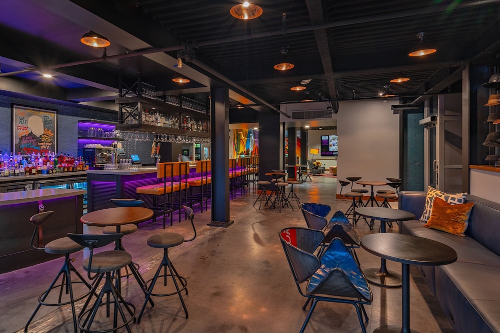 moxy phoenix downtown