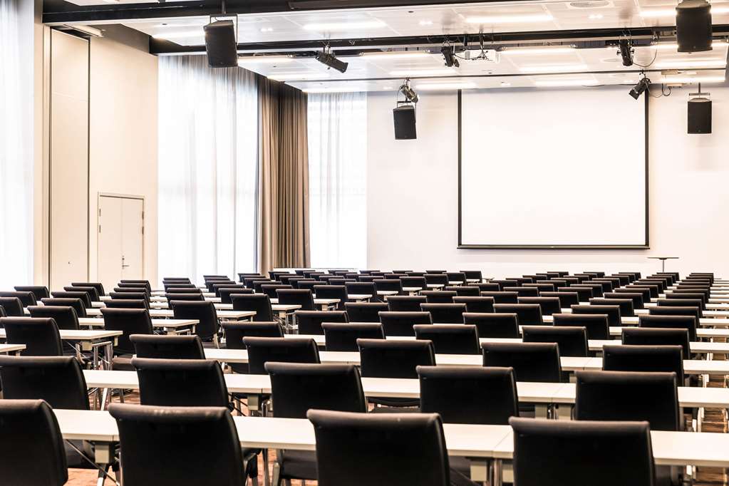 quality hotel airport vaernes