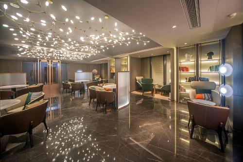 atour hotel nanjing olympic sports center cbd