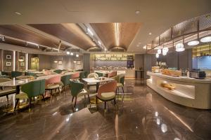 atour hotel nanjing olympic sports center cbd