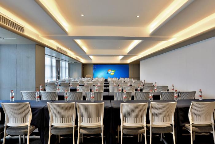 atour hotel nanjing olympic sports center cbd