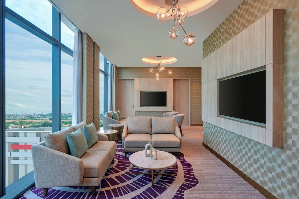 courtyard setia alam