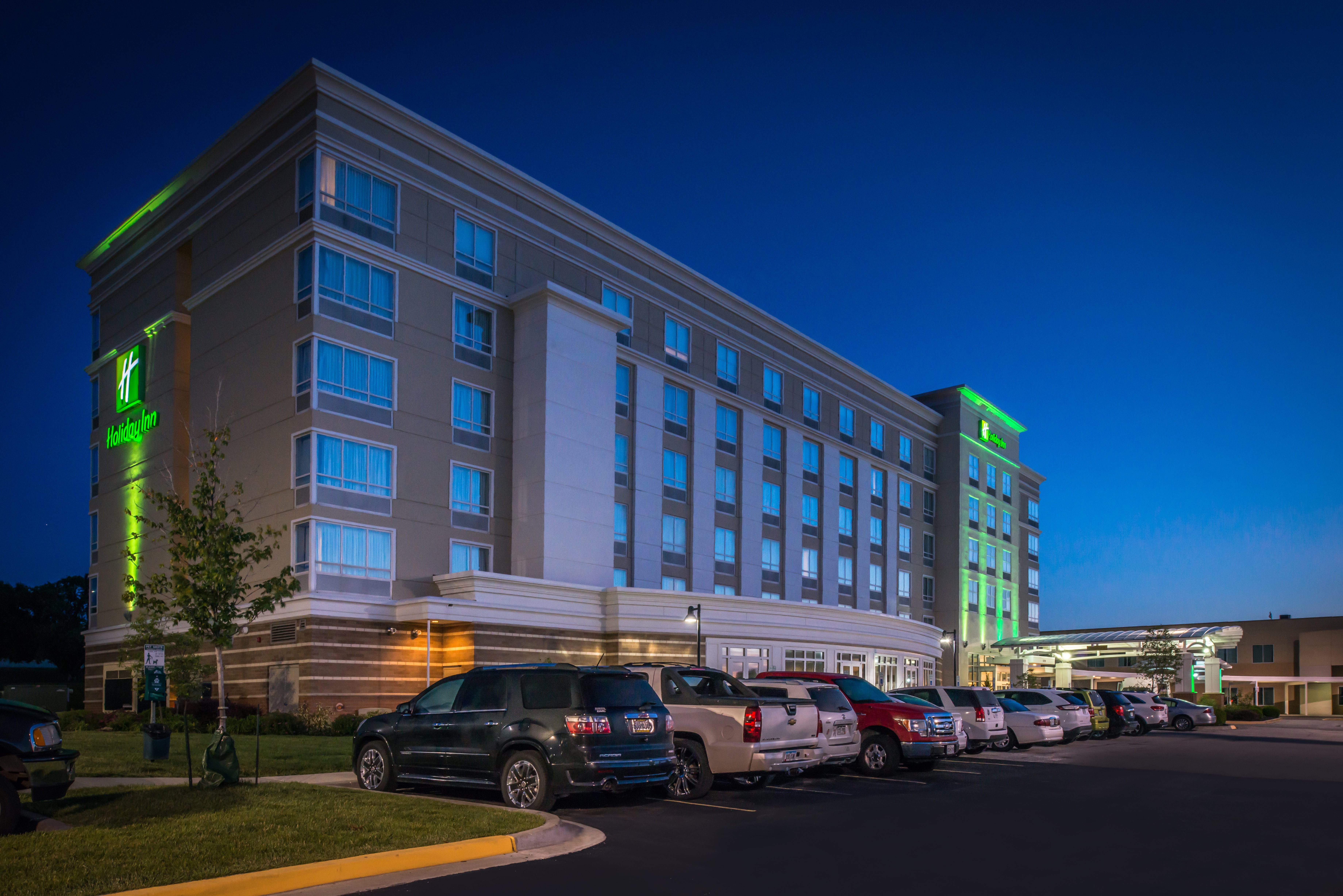 holiday inn kansas city airport by ihg