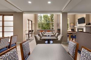 holiday inn express and suites auburn university area