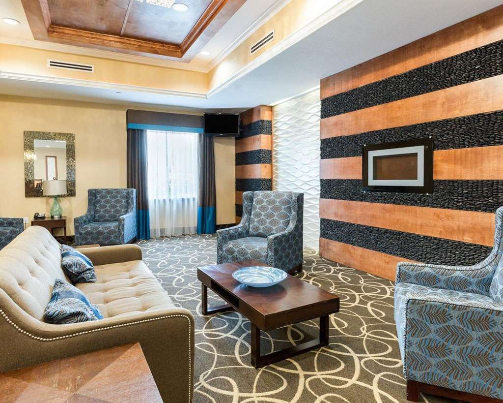 comfort suites at katy mills