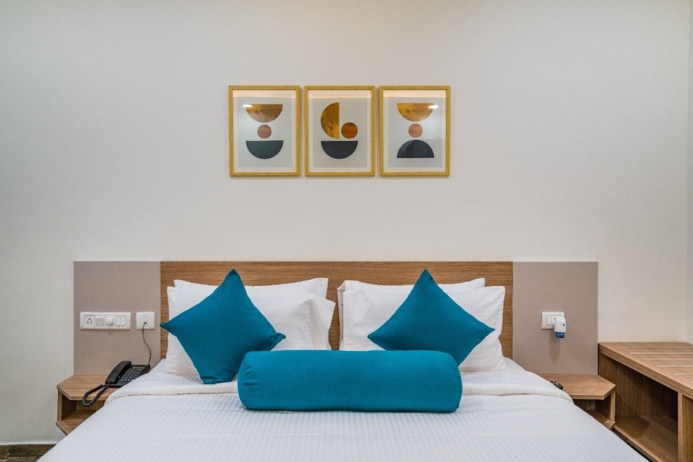 skyla serviced apartments and suites hi tech city