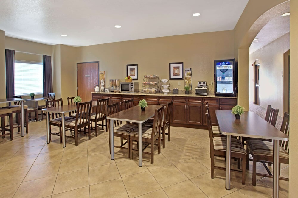 microtel inn and suites by wyndham cartersville