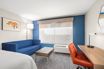 holiday inn express and suites phoenix west tolleson