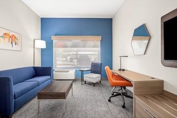 holiday inn express and suites phoenix west tolleson