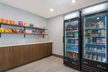 holiday inn express and suites springdale fayetteville area