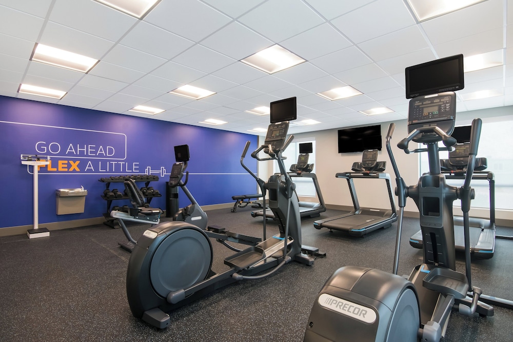 holiday inn express and suites springdale fayetteville area