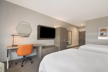 holiday inn express and suites springdale fayetteville area