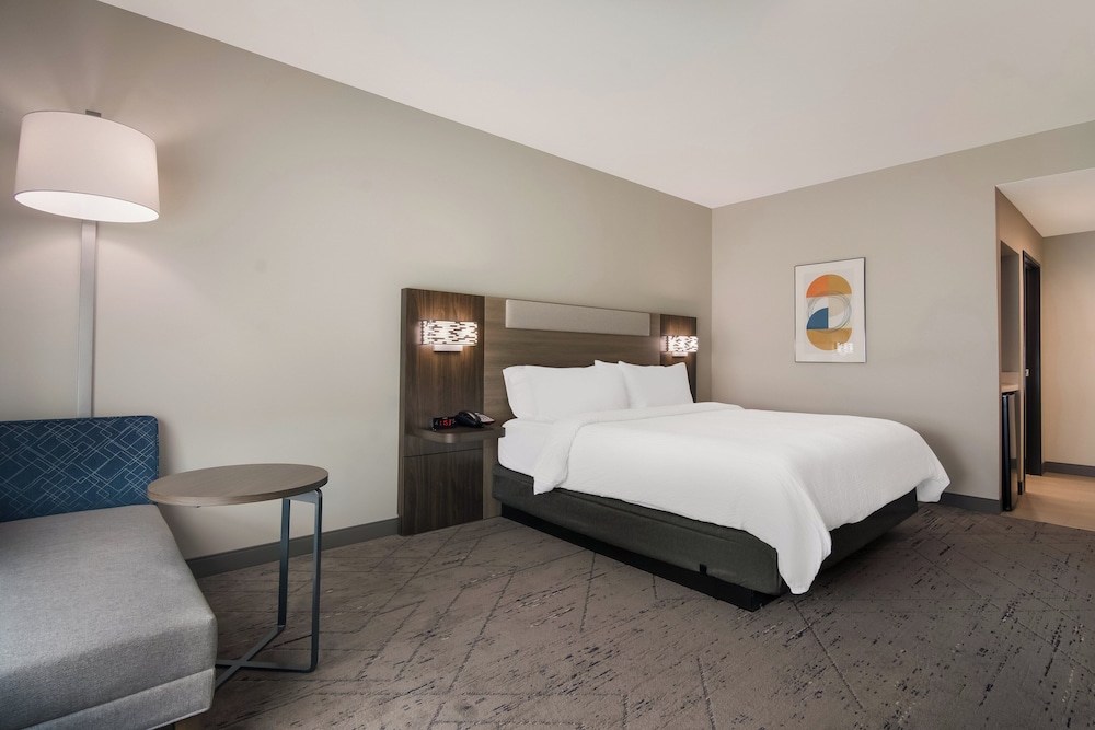 holiday inn express and suites springdale fayetteville area