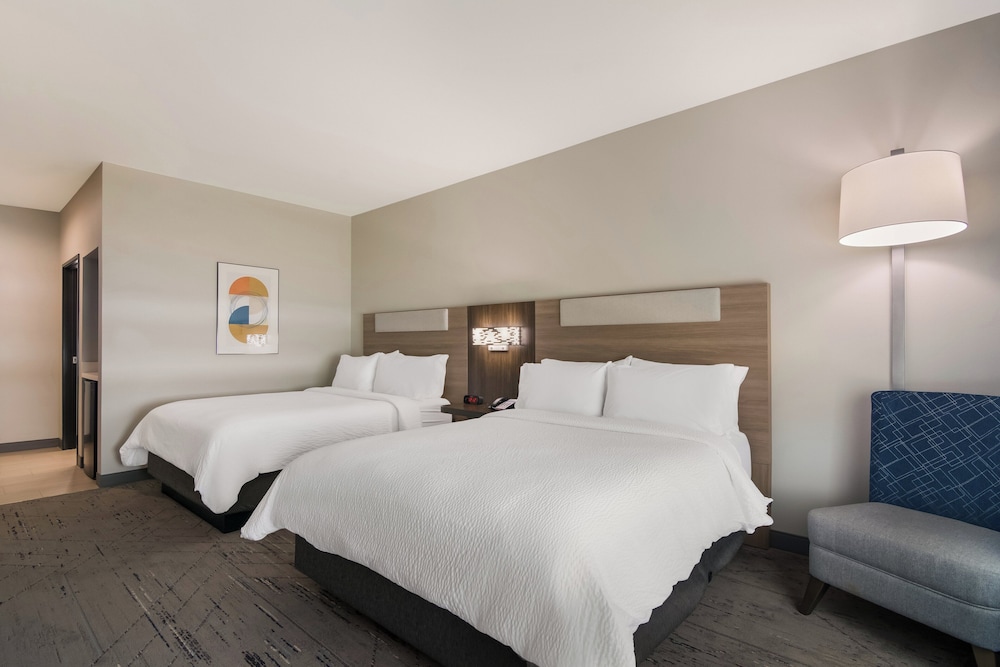 holiday inn express and suites springdale fayetteville area