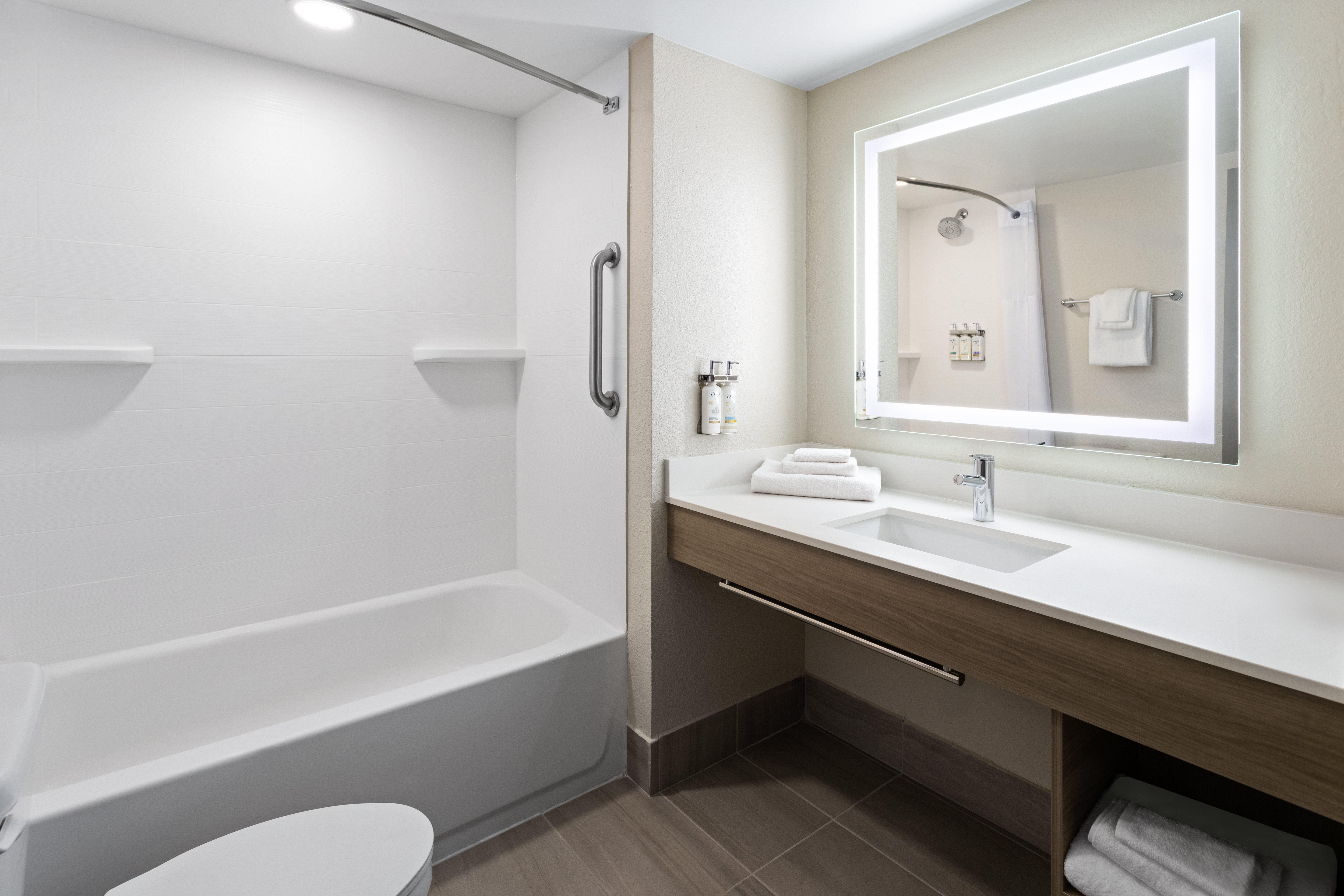 holiday inn express augusta downtown by ihg