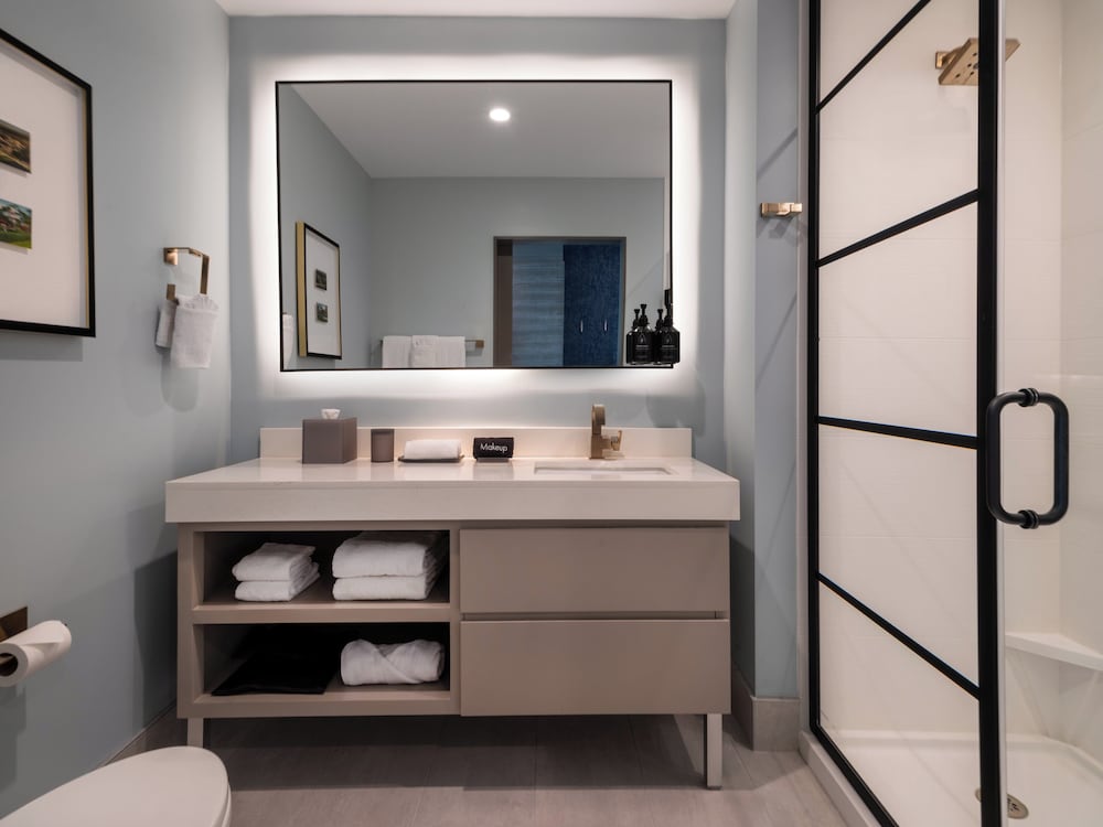 hotel indigo panama city marina