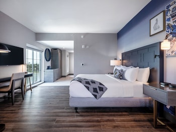 hotel indigo panama city marina