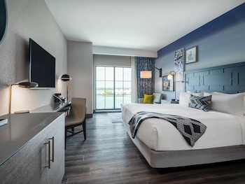 hotel indigo panama city marina