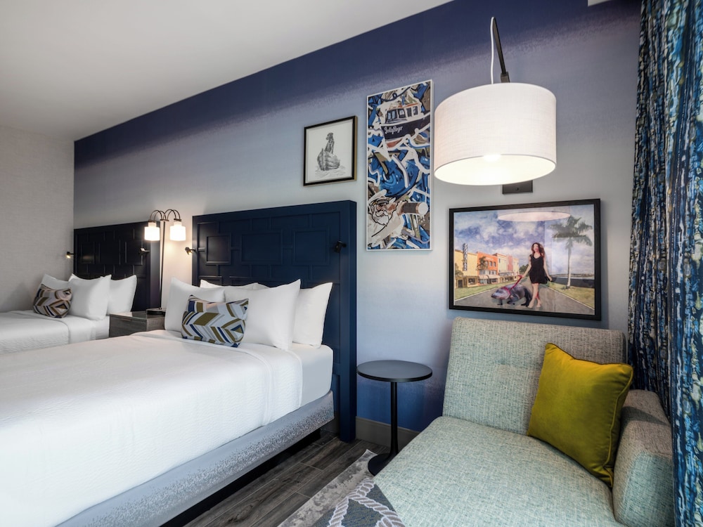 hotel indigo panama city marina