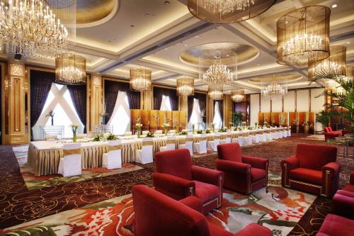 intercontinental chengdu century city by ihg