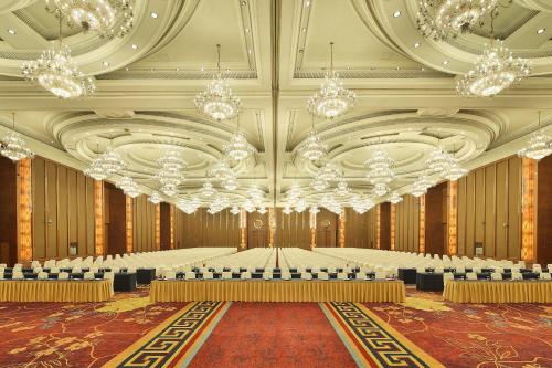 intercontinental chengdu century city by ihg