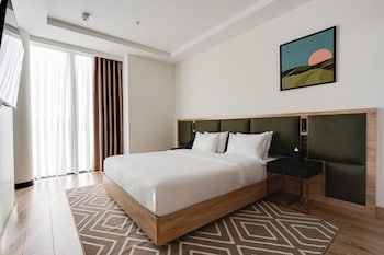 the elements hotel