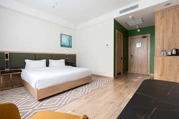 the elements hotel