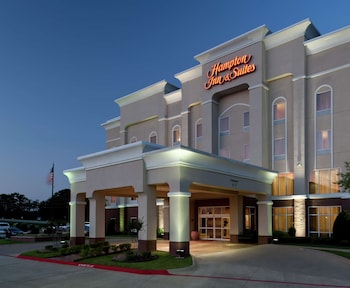 hampton inn and suites texarkana
