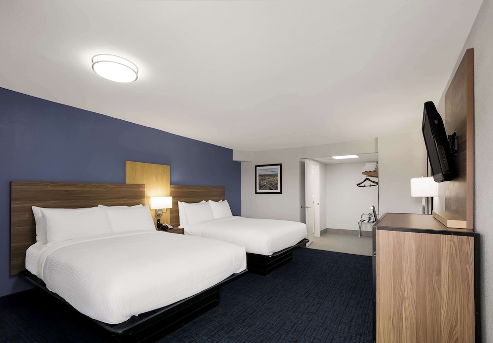 surestay plus by best western pigeon forge