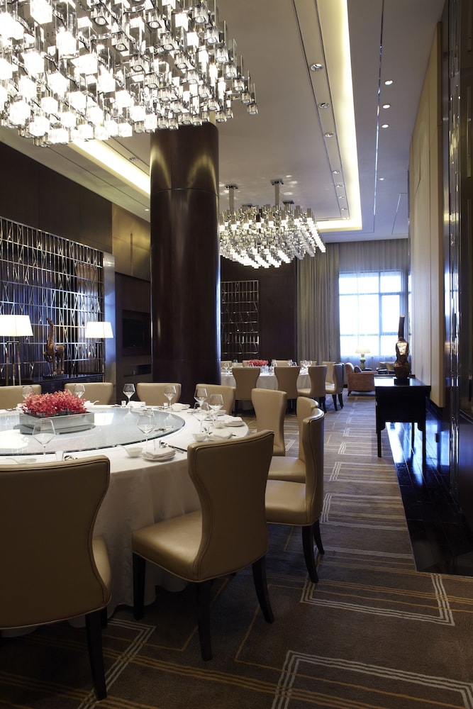 renaissance tianjin lakeview hotel