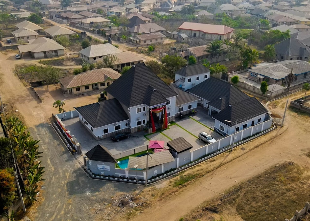 ronkibog crystal hotel and suites